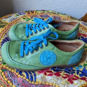 Vintage made in Italy genuine leather sneakers